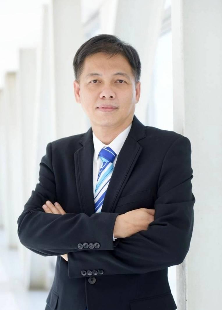 นายประพันธ์ ทีคลัง